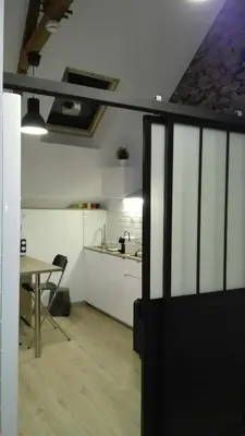 Cuisine ou kitchenette dans l'établissement L'atelier