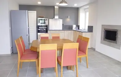 Cuisine ou kitchenette dans l'établissement Nice Home In Saint-Marcouf With Kitchen
