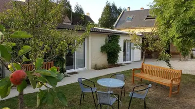 Jardin de l'établissement Le Relais des Flâneurs