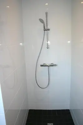 Salle de bains dans l'établissement La Cattevillaise