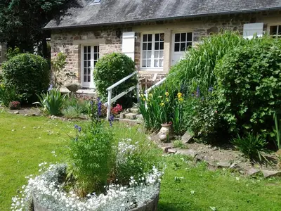 Jardin de l'établissement Le Moulin L'Eveque