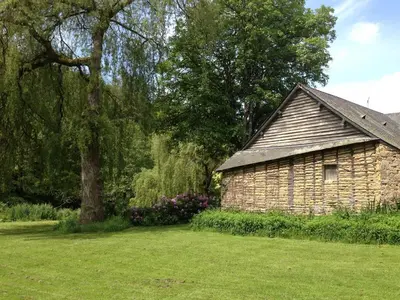 Jardin de l'établissement Le Moulin L'Eveque