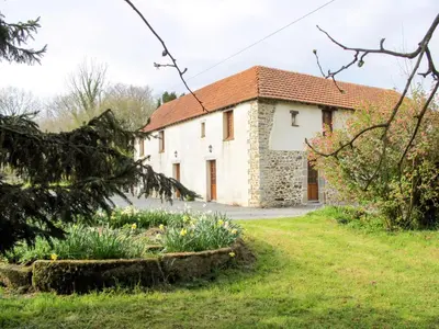 Jardin de l'établissement Holiday Home La Voisinière no- 3 by Interhome