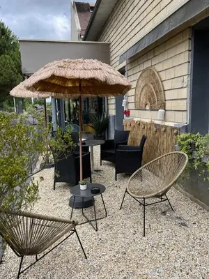 Terrasse ou espace extérieur de l'établissement Hotel Best Western La Mare Ô Poissons