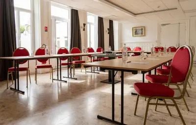 Espace de conférence ou salle de réunion dans l'établissement Hotel Le Cercle