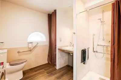 Salle de bains dans l'établissement Domaine De La Tour