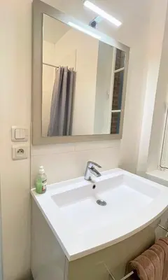 Salle de bains dans l'établissement Villa LES MYRTILLES