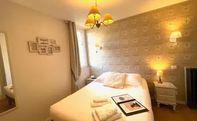 Un ou plusieurs lits dans un hébergement de l'établissement La Villa Les Mots Passants