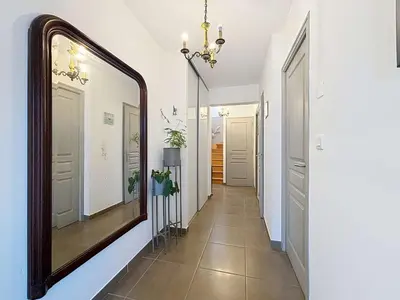 Plan de l'établissement Villa à 150m de la plage avec piscine et WiFi gratuit - FR-1-361-8