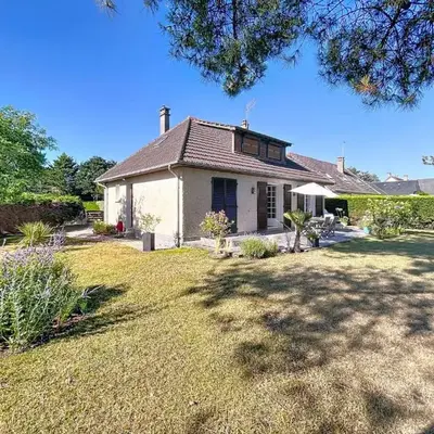 Maison de charme à 150m de la plage avec jardin