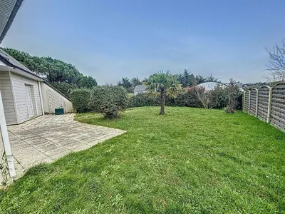 Jardin de l'établissement Villa contemporaine: terrasse, jardin clos, 4 chambres, proche mer et attractions - FR-1-361-74