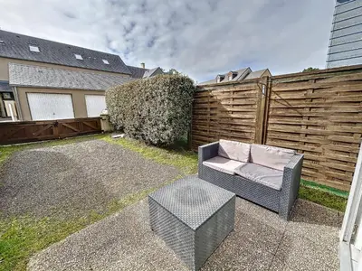 Jardin de l'établissement Charmante maison à 150m de la plage, 2 chambres, jardinet, proche Jullouville et St Pair-sur-Mer - FR-1-361-33
