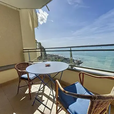 Appartement central avec balcon