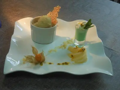 Nourriture dans l'hôtel ou à proximité