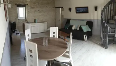 Coin salon dans l'établissement FamilyGites
