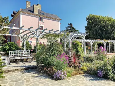 Jardin de l'établissement Studio à deux pas de la plage, proche commerces avec Wifi et équipements complets - FR-1-361-40