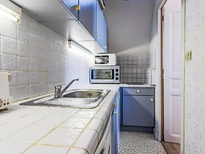 Cuisine ou kitchenette dans l'établissement Apartment Le Caneton-4 by Interhome