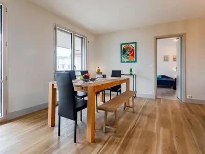 Coin salon dans l'établissement Apartment La Voilerie-1 by Interhome
