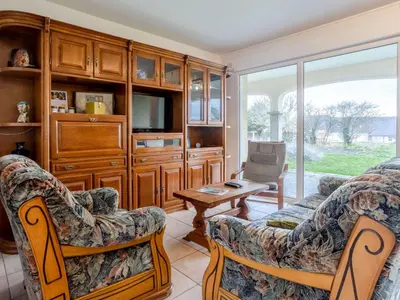 Coin salon dans l'établissement Holiday Home La Jolie Vague by Interhome