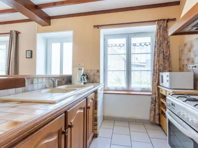 Cuisine ou kitchenette dans l'établissement Holiday Home Le Plongeon by Interhome