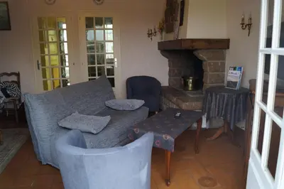 Coin salon dans l'établissement Gîte de la Grève