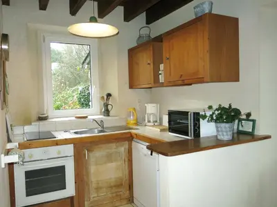 Cuisine ou kitchenette dans l'établissement Holiday Home La Bedelle by Interhome