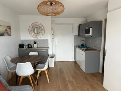 Cuisine ou kitchenette dans l'établissement Cabourg Proche Thalasso