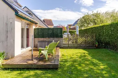 Jardin de l'établissement La Cornaline 1