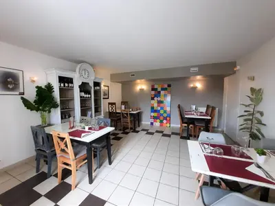 Clients de l'établissement Logis Auberge de Carolles
