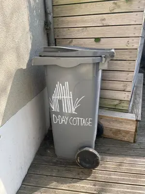 Certificat, récompense, panneau ou autre document affiché dans l'établissement Arromanches D-Day Cottage