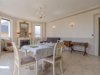 Coin salon dans l'établissement Apartment Marie Antoinette-1 by Interhome