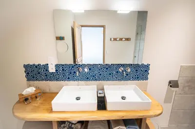 Salle de bains dans l'établissement Petite Emeraude