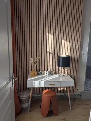 Télévision ou salle de divertissement dans l'établissement La corderie du Lude