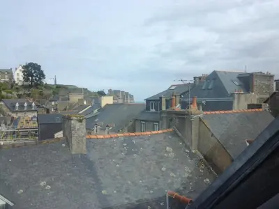 Vue générale sur Cancale ou vue de la ville depuis l'appartement