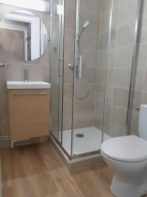 Salle de bains dans l'établissement Chez Fany et Ben
