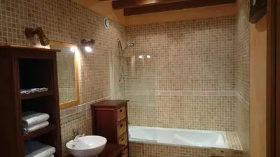 Salle de bains dans l'établissement La Mare aux 3 Diables