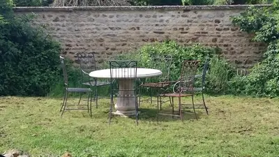 Jardin de l'établissement La Mare aux 3 Diables