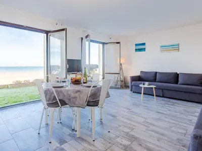 Coin salon dans l'établissement Apartment Les Caravelles-5 by Interhome