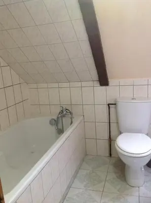 Salle de bains dans l'établissement L' ancien pressoir 2