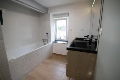 Salle de bains dans l'établissement Le Semoir