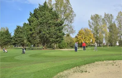 Golf sur le terrain de la maison de vacances ou à proximité