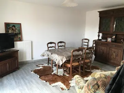 Télévision ou salle de divertissement dans l'établissement Ferme de la roque