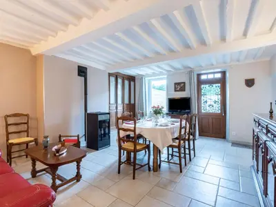Télévision ou salle de divertissement dans l'établissement Holiday Home Le Repos by Interhome