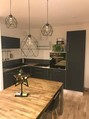 Cuisine ou kitchenette dans l'établissement Gite 5 pers avec 2h espace bien-être privatisé inclus dans le prix de la nuit 80m2 de détente