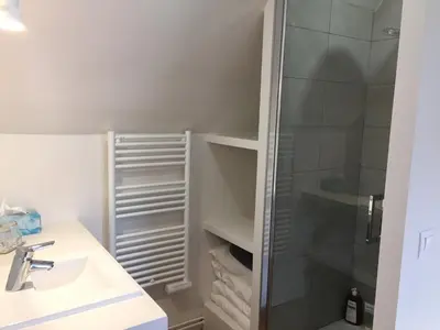 Salle de bains dans l'établissement Gîte Les Ecuries du Manoir de Bénédicte