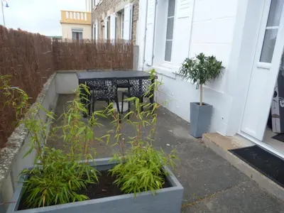 Jardin de l'établissement Gîte la presqu'ile