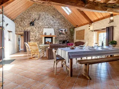 Coin salon dans l'établissement Holiday Home La Bergerie by Interhome