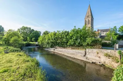 Vue sur la rivière ou le fleuve situé(e) à proximité de l'hôtel