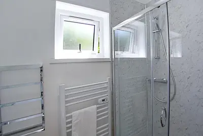 Salle de bains dans l'établissement Château Baffy