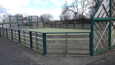 Tennis ou squash au sein de l'appartement ou à proximité